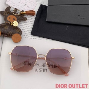 Dior D2701 Square Sunglasses In Gold